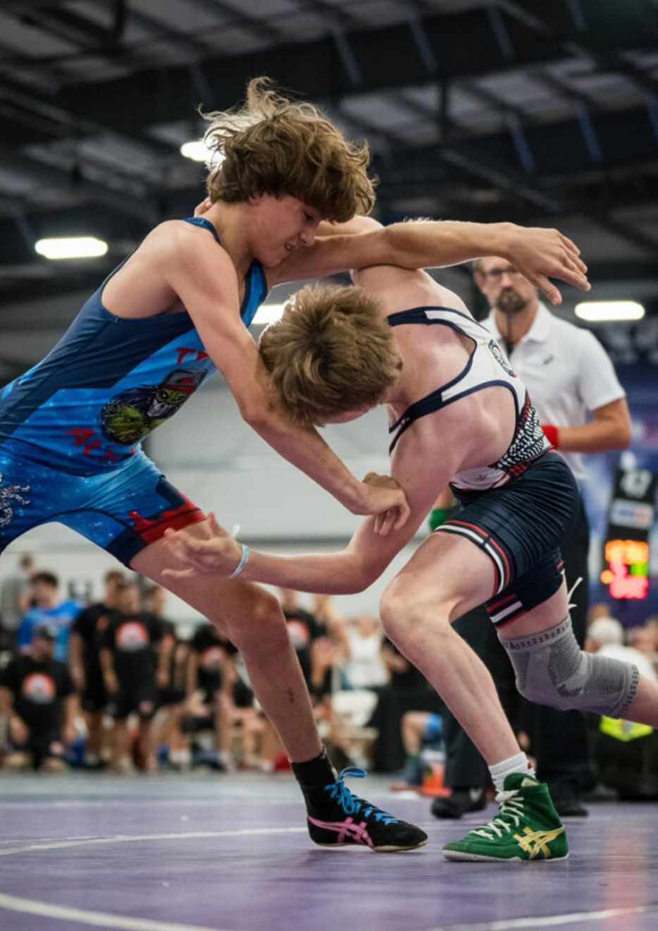 Luke Richards wrestling action